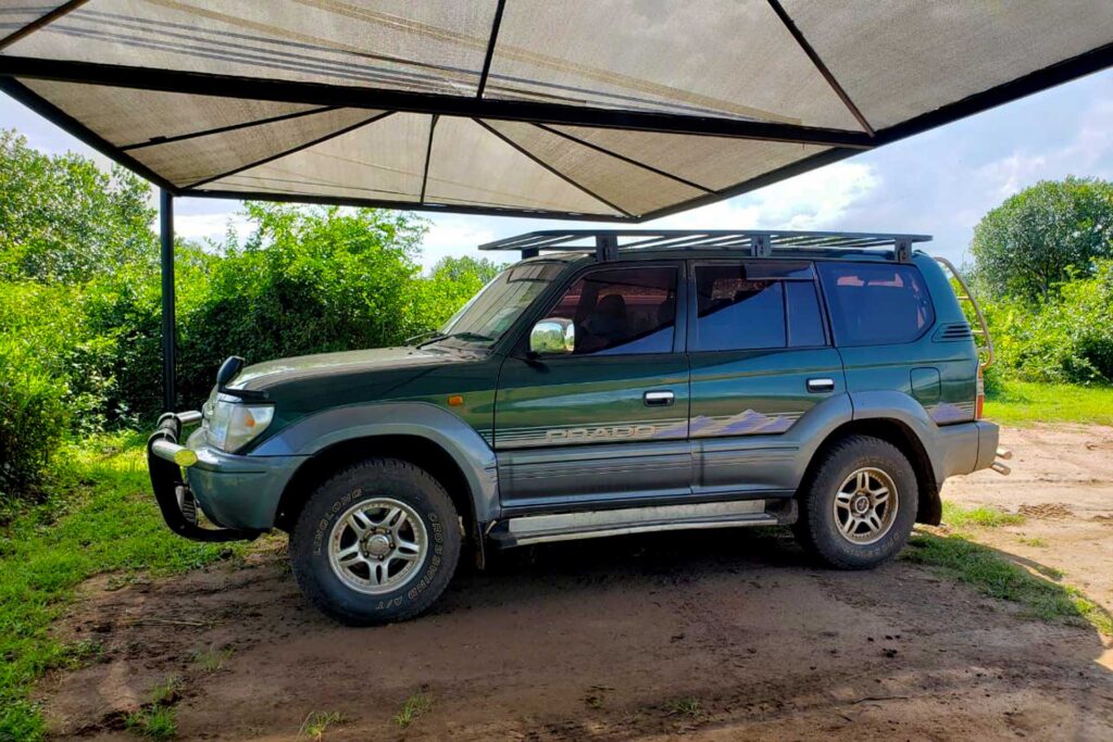 rent a car in Uganda from Germany